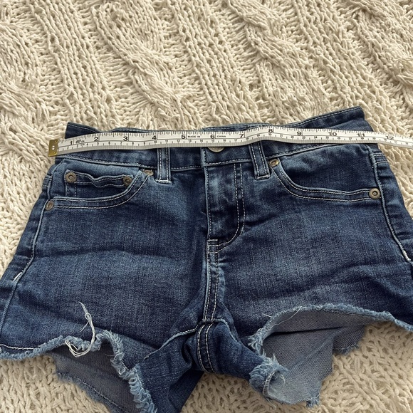 I am selling some girl shorts size  child 7 from the brand dickies - Picture 2 of 6